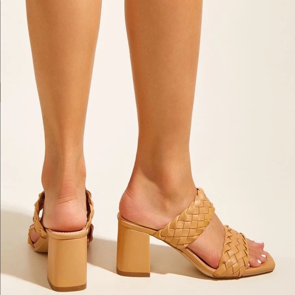 S10 - 👠 Braided design chunky heels - Tan Size 7.5 - Picture 6 of 8